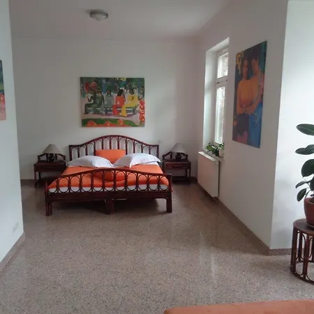 Zentrale Lage *